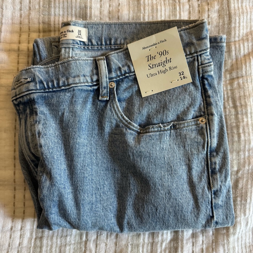 Abercrombie & Fitch '90s Straight Jeans NWT